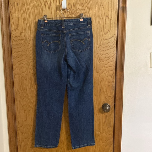 Women BandolinoBlu Mandie Classic Fit Jeans, Size 6 in Great Condition - Picture 3 of 10